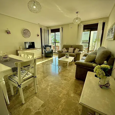 Golf Hills By Homing Apartment