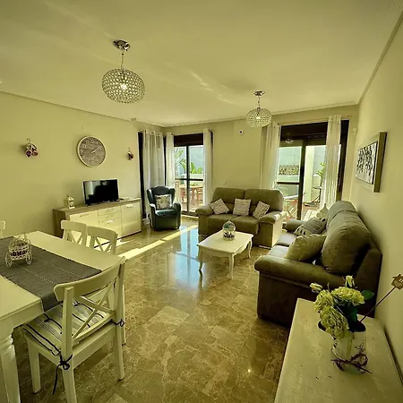 Golf Hills By Homing Apartment