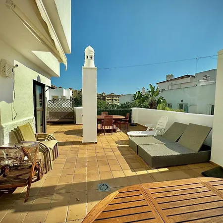 Golf Hills By Homing Apartment *